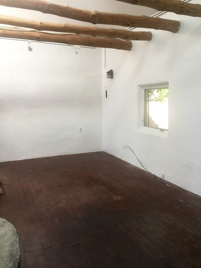 Bedroom - 114 Candelario St