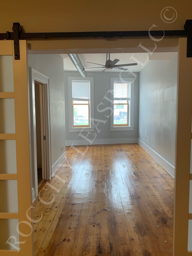Foto del edificio - 131-163-163 State St