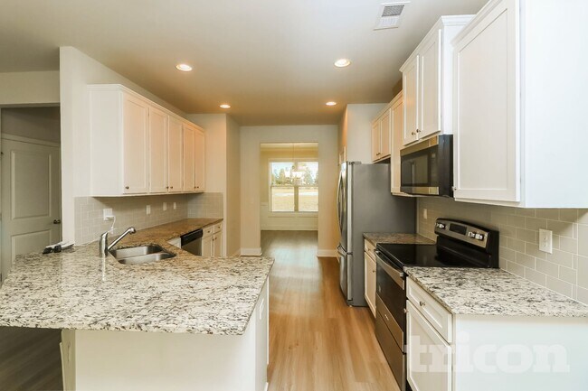 Foto del edificio - 404 Ireland Ln