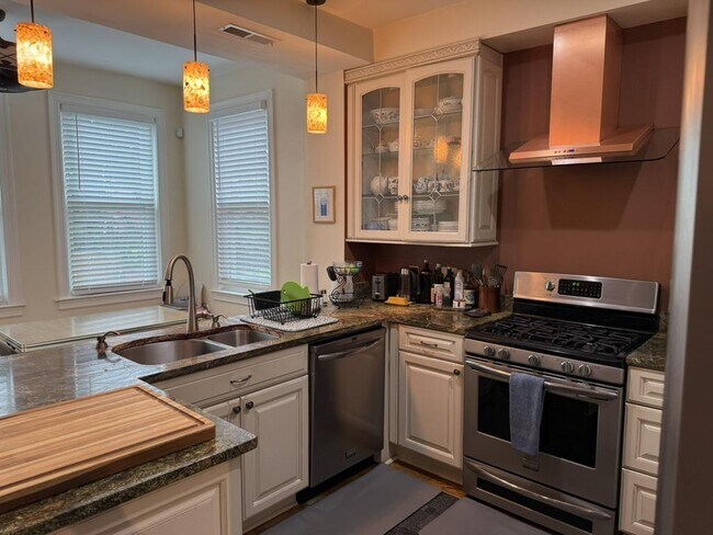 Foto del edificio - 908 11th St NE