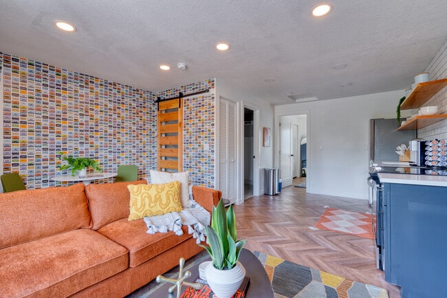 Foto del edificio - 5222 SE Holgate Blvd