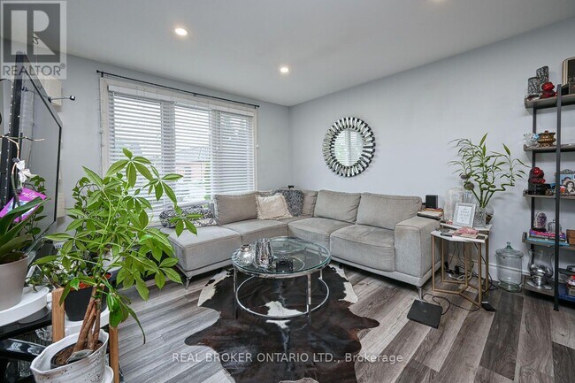 Photo du bâtiment - 840 Macodrum Dr