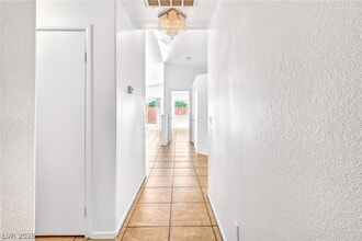 Building Photo - 5683 Halvern Ave