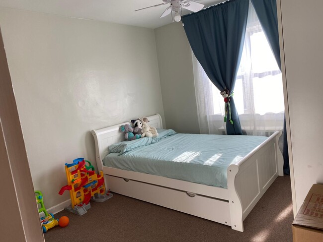 Building Photo - 6154 70th St