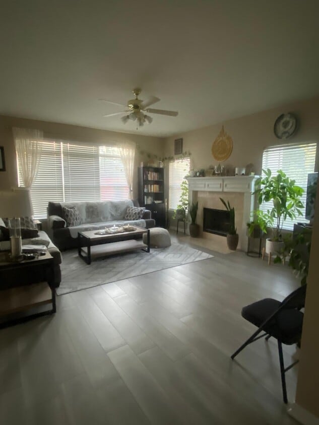 Foto principal - 2502 Younger Ct