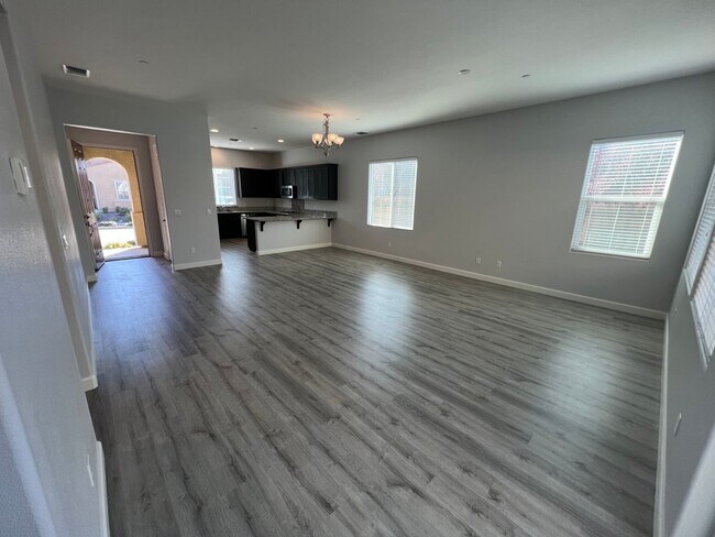 Foto del edificio - 3 Bedroom | 2.5 Bathroom | Sun Dance Lake ...
