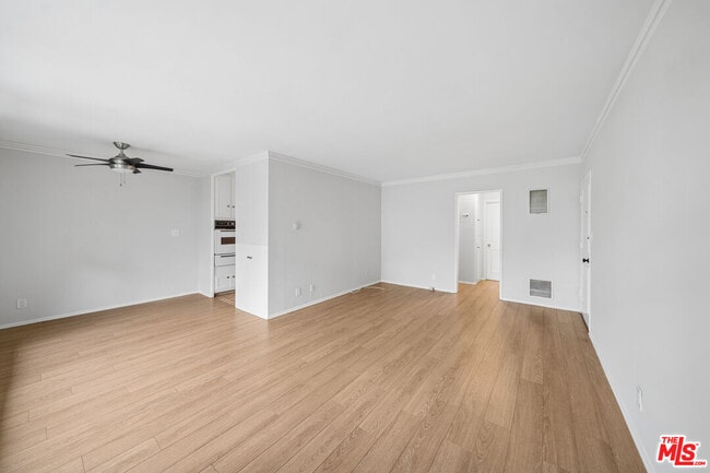 Building Photo - 1520 Hayworth Ave