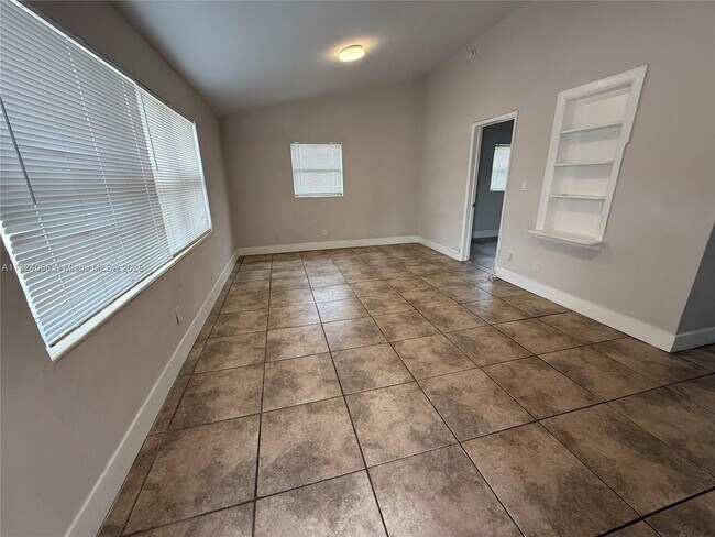 Foto del edificio - 209 SW 14th St