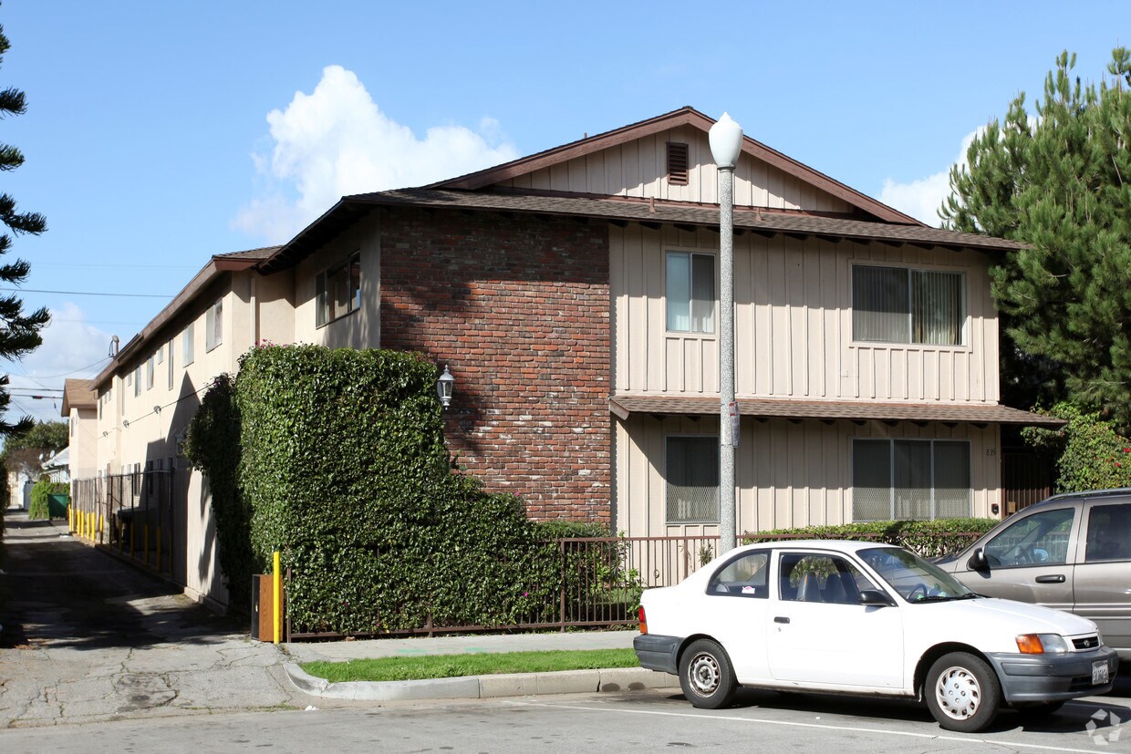 Primary Photo - 835 Chestnut Ave
