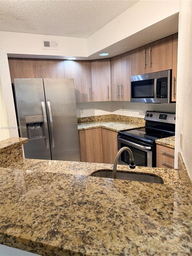 Building Photo - 13090 Vista Isles Dr