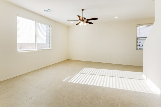 Building Photo - 13121 N Loralei Dr