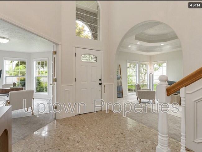 Building Photo - 320 NW 163rd Pl