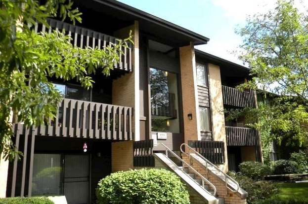 Foto del edificio - 6111 Knoll Wood Rd