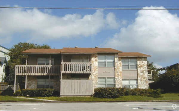 Primary Photo - 5944 Danny Kaye Dr