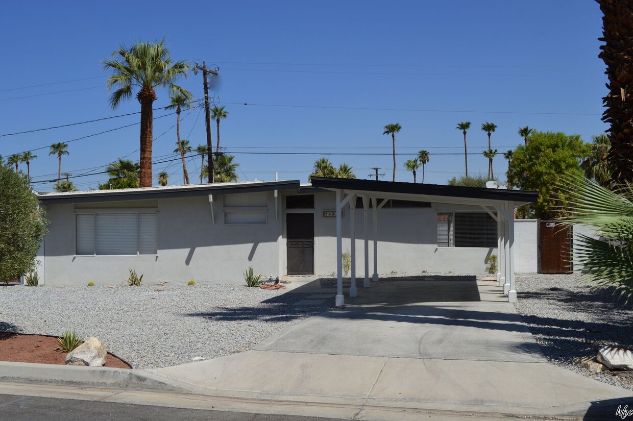 Primary Photo - Long Term, Newly Renovated, Unfurnished w ...