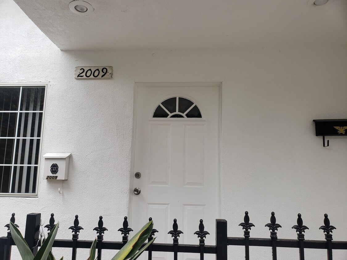 2009 Ripple St, Los Angeles, CA 90039 House Rental in Los Angeles, CA