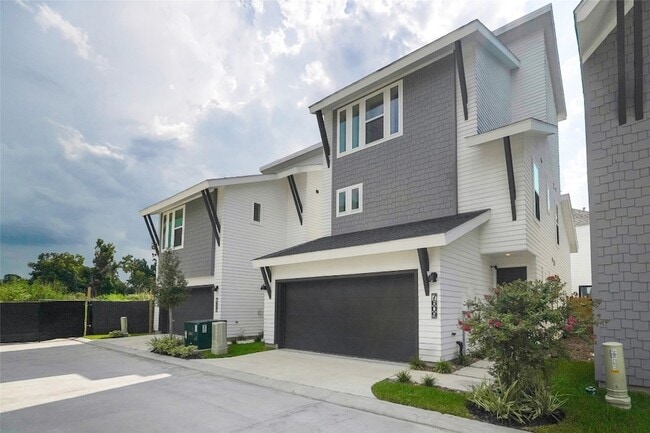 Photo - 7609 Victory Reserve St House