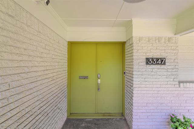 Building Photo - 3347 Latham Dr