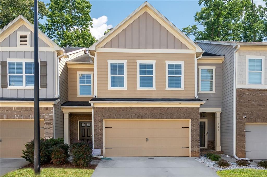 Foto principal - 813 Whittington Pkwy