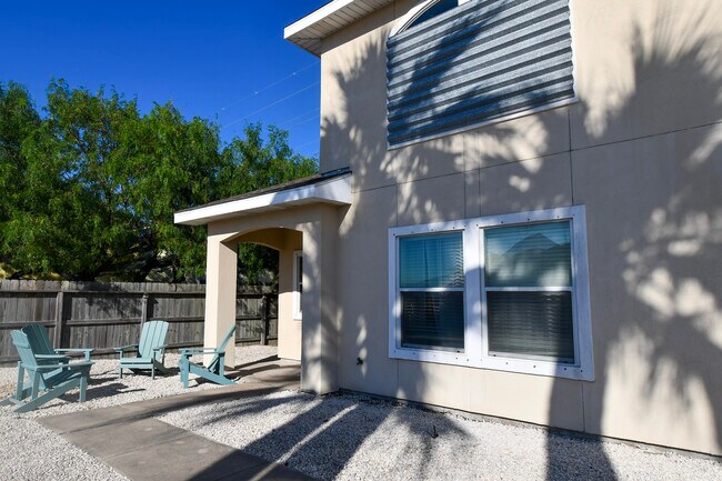 Foto del edificio - 14861 S Padre Island Dr