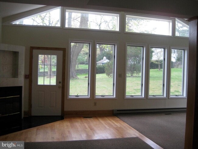 Building Photo - 708 Conestoga Rd