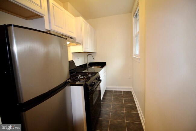 Foto del edificio - 822 4th St NE