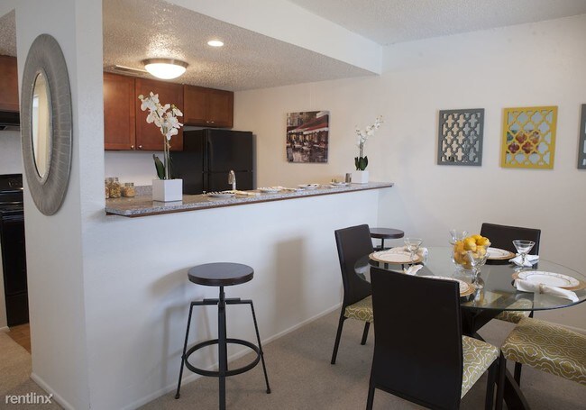 Foto del edificio - 1016 W Stassney Ln