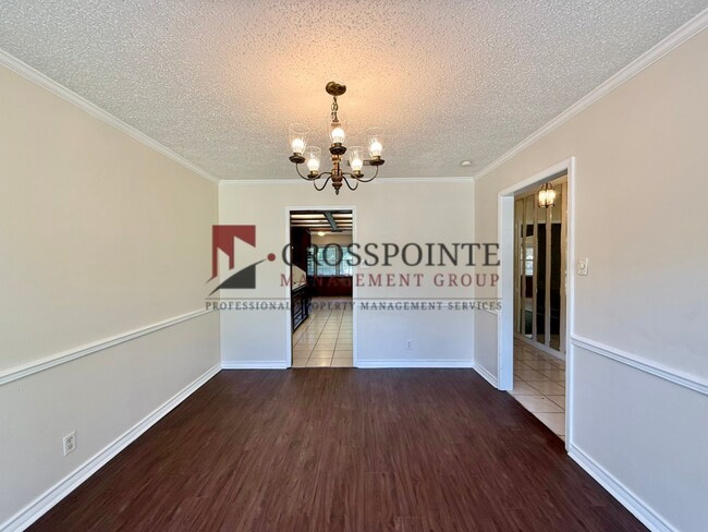 Foto del edificio - 4819 Gretna Green Ln