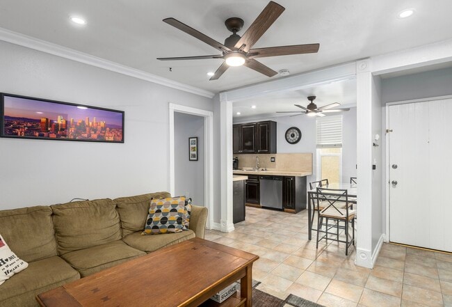 Photo - 1000 W MacArthur Blvd Apartment