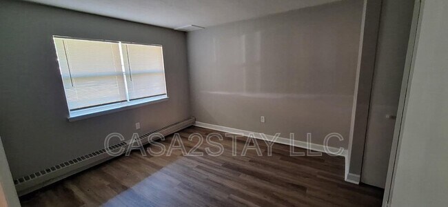 Foto del edificio - 2100 St Johns Pl