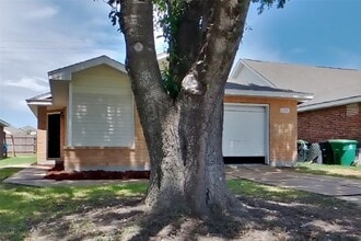 Building Photo - 3130 Kelling St