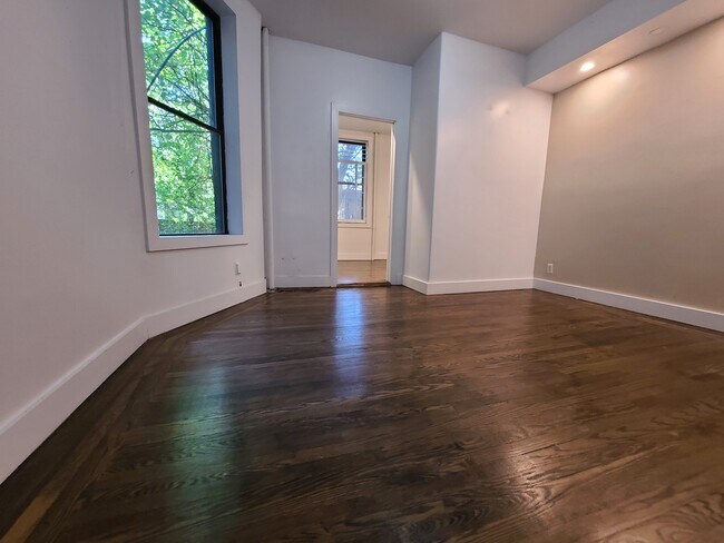Foto del edificio - 501 Lafayette Ave