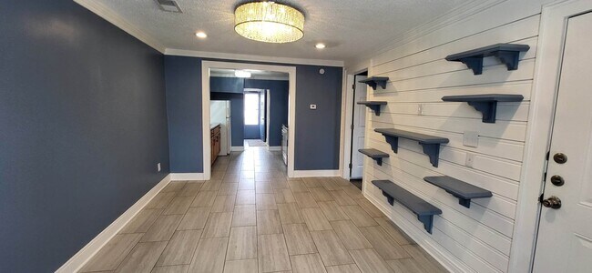 Foto del edificio - 8724 E Roberts St