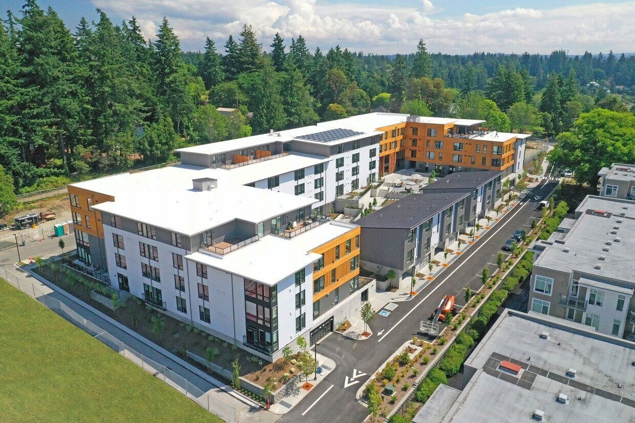 BLIS 747 Hanami Ln NE Bainbridge Island, WA Apartments for Rent in