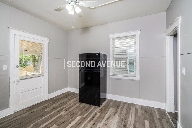 Foto del edificio - 2324 W Kentucky ST