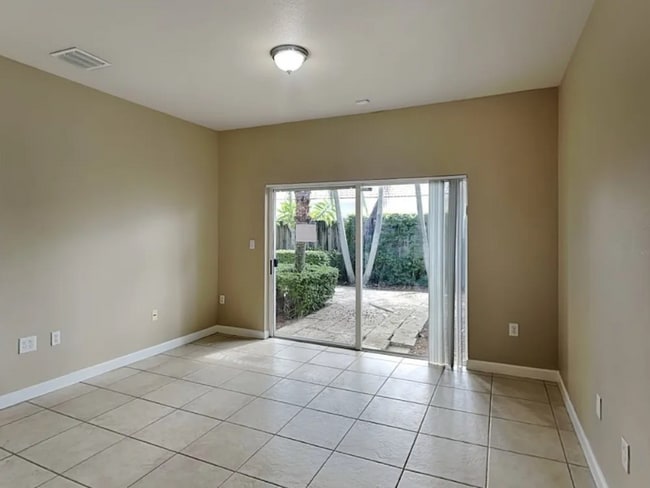 Building Photo - 14323 SW 156th Ave