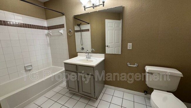 Foto del edificio - 10150 Belle Rive Blvd