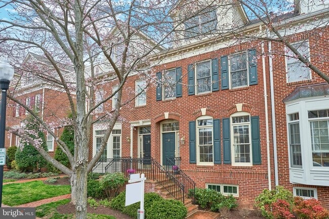 Photo - 1759 22nd St N Townhome