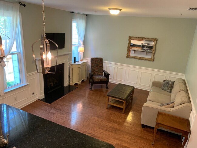 Building Photo - Townhouse Mount Juliet 3 bed/2.5 bath