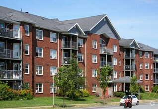 Building Photo - Parkland Arms