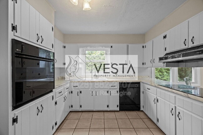 Foto del edificio - 90 Knob Hill Rd