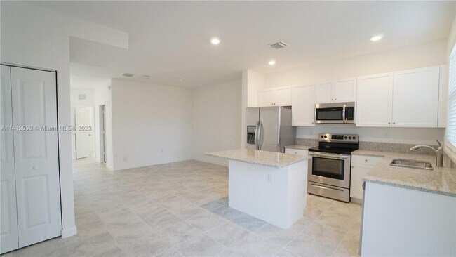 Foto del edificio - 11265 SW 249th St