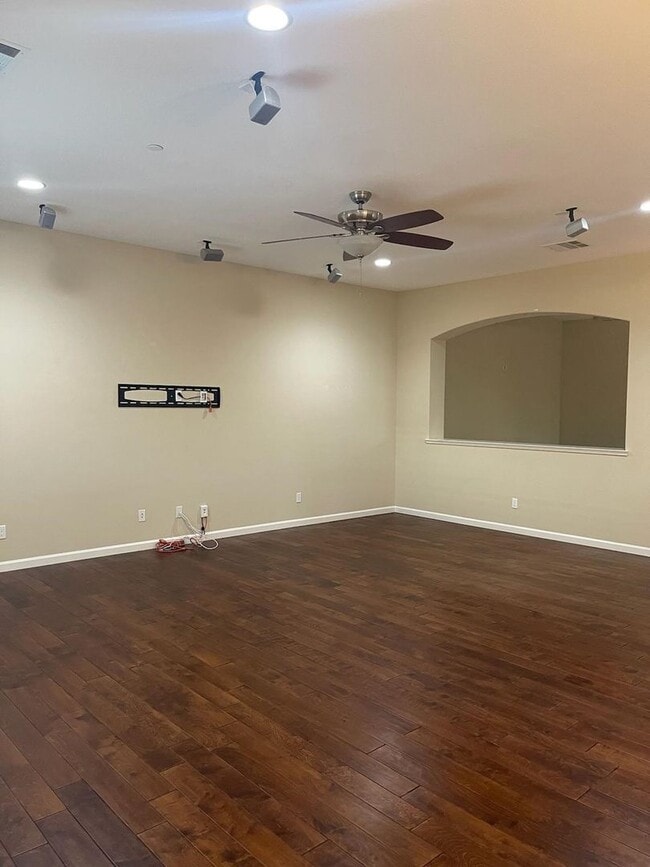 Building Photo - 15514 St Clement Way