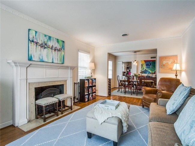 Foto del edificio - 3828 Amherst Ave