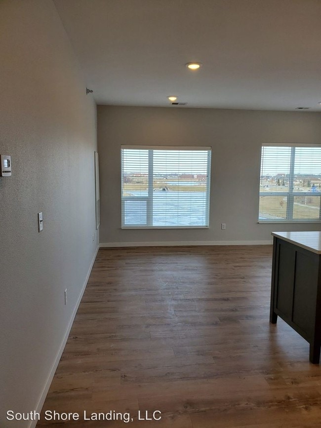Building Photo - 3 br, 2 bath Apartment - 2745 40th Street S