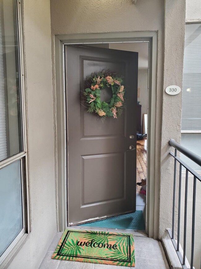 Welcome to Unit 330 - 333 Julia St