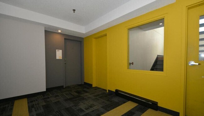 Photo du bâtiment - 125 Knightsridge