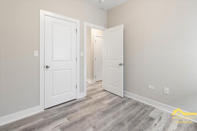 Foto del edificio - 6337 S Ellis Ave