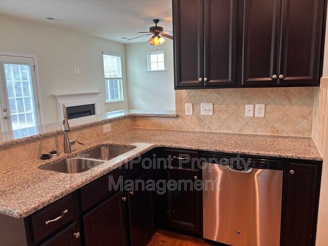 Foto del edificio - 78123 Rillstone Dr