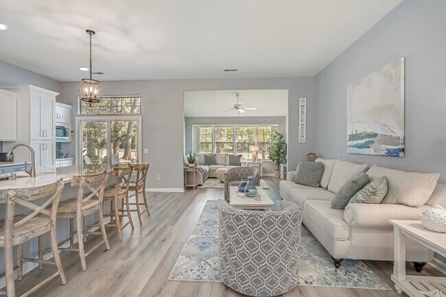 Building Photo - 4818 Southern Trail